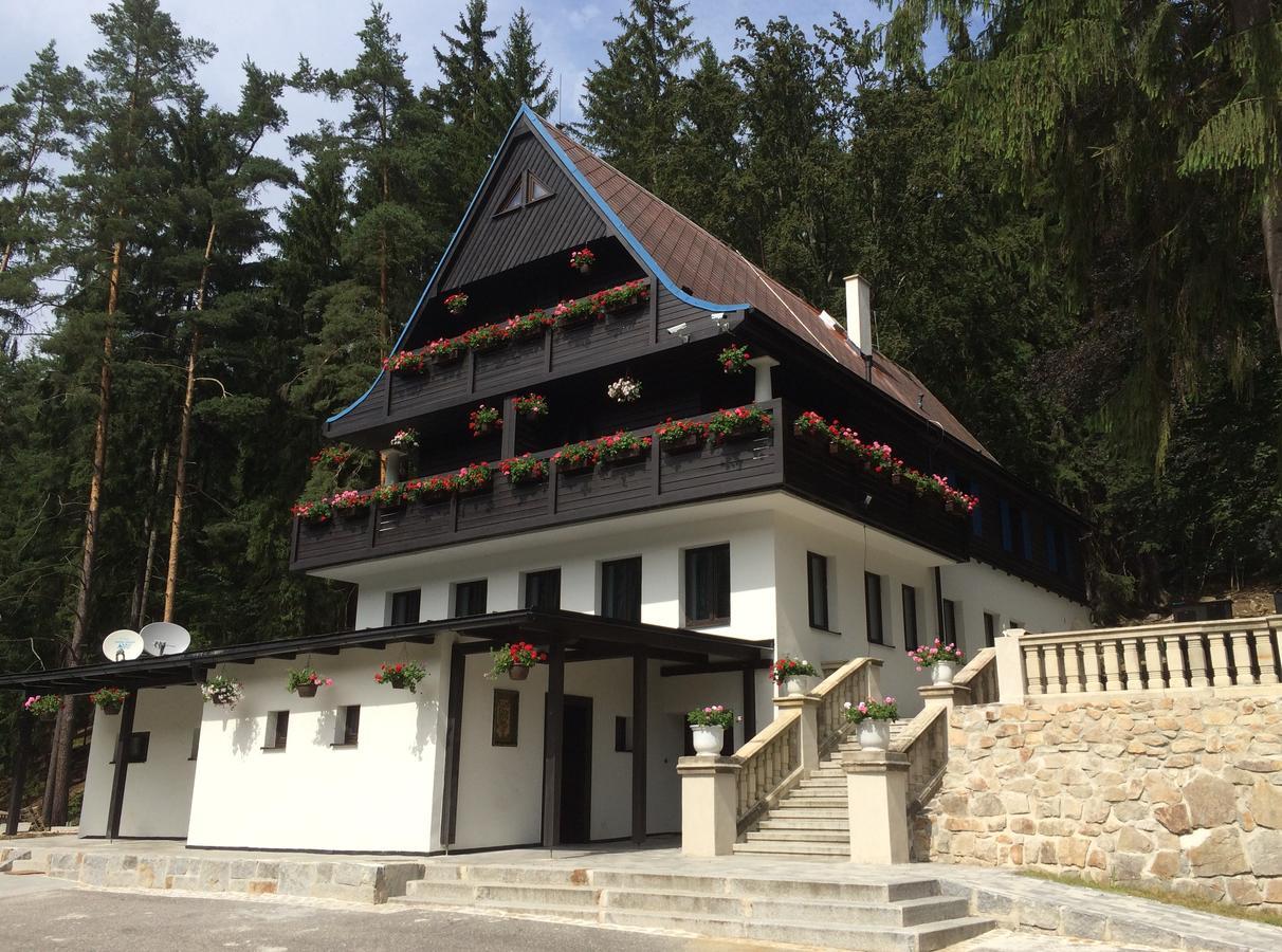 Hunting Lodge Vitkov Sokolov Luaran gambar